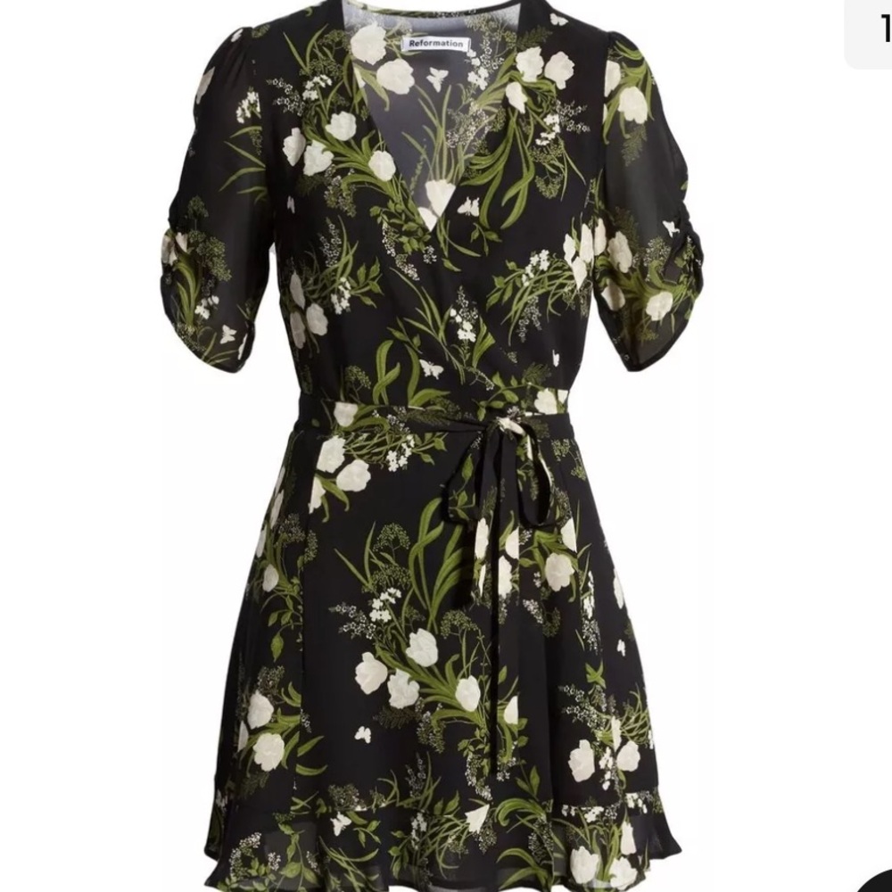 NWOT Reformation Monica Black Floral Georgette Wrap Dress size small
